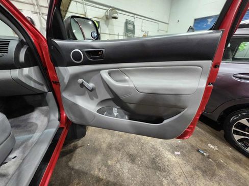 Used 2011 Toyota Tacoma 4x4 Regular Cab image 24