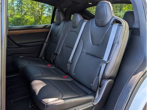 Used 2020 Tesla Model X Long Range AWD/4WD image 18