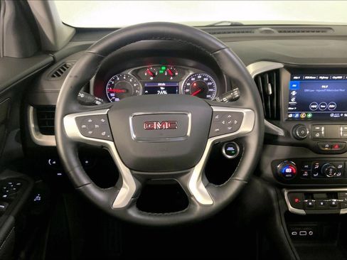 Used 2024 GMC Terrain SLT AWD/4WD image 5