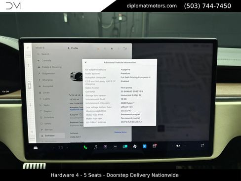 Used 2024 Tesla Model S image 34