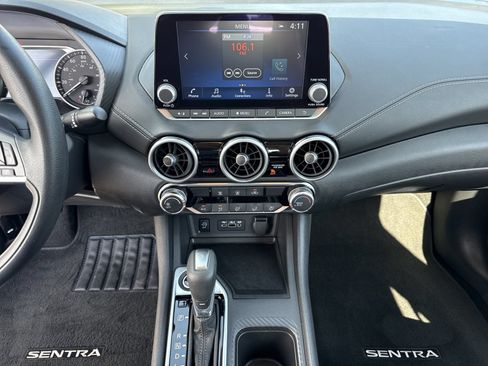 Used 2025 Nissan Sentra SV FWD image 27