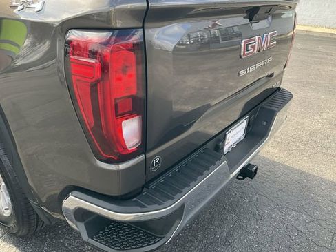 Used 2019 GMC Sierra 1500 SLE w/ SLE Value Package image 29