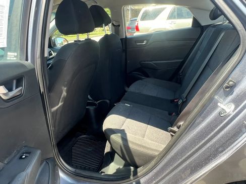 Used 2019 Hyundai Accent SE FWD image 24