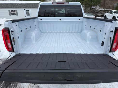New 2026 GMC Sierra 1500 SLT w/ SLT Premium Package image 19