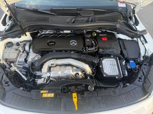 Used 2025 Mercedes-Benz GLA 250 4MATIC image 20