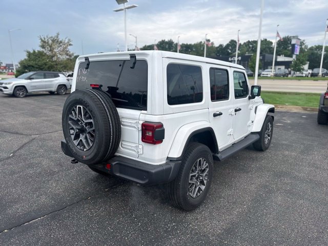 New 2025 Jeep Wrangler Unlimited Sahara w/ Safety Group AWD/4WD image 8