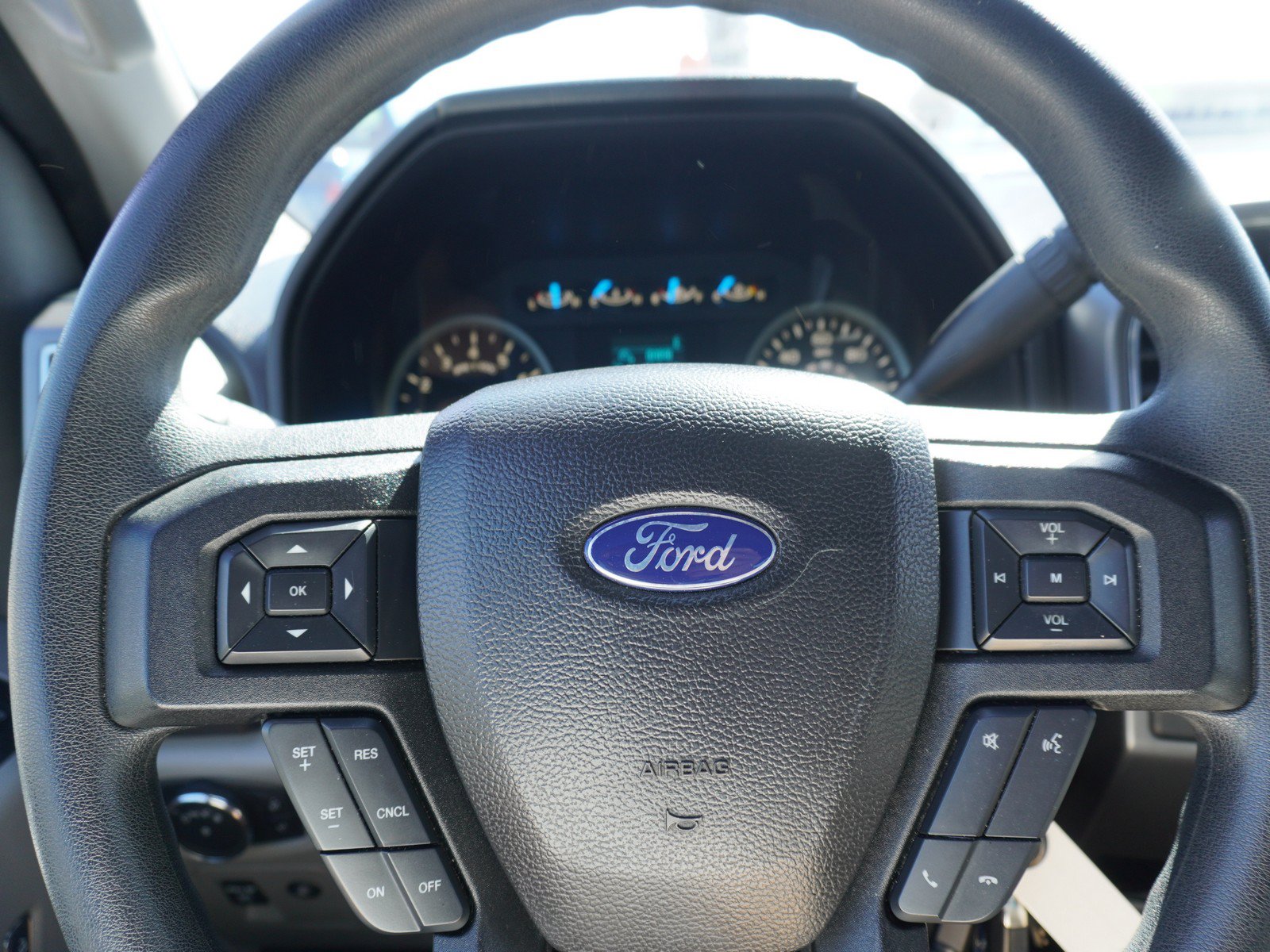 Used 2017 Ford F150 XLT RWD image 25