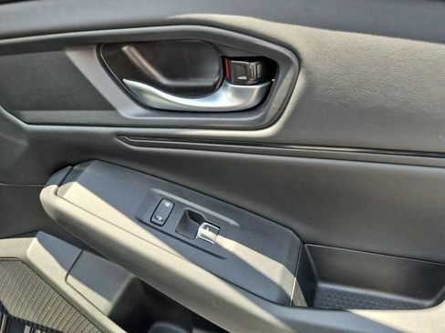 Used 2025 Honda Accord SE image 32