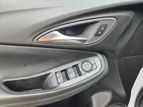 Used 2025 Buick Encore GX Preferred FWD image 14