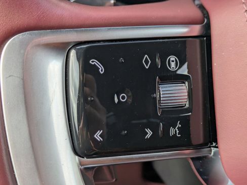 Used 2024 Land Rover Range Rover SE image 16