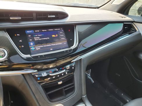 Used 2022 Cadillac XT6 Sport w/ Technology Package image 28