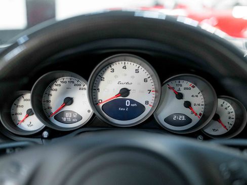 Used 2012 Porsche 911 Turbo image 41