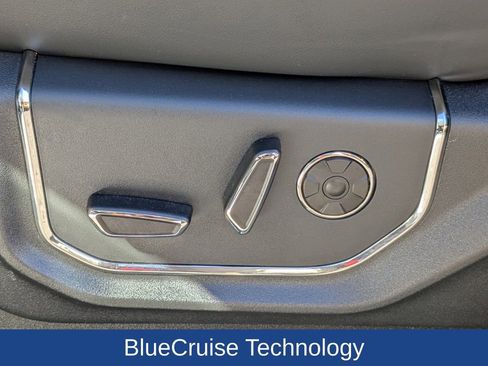 Used 2024 Ford Expedition Max Platinum image 16