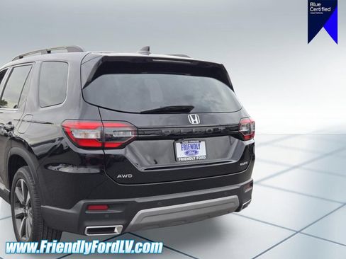 Used 2025 Honda Pilot Elite image 5