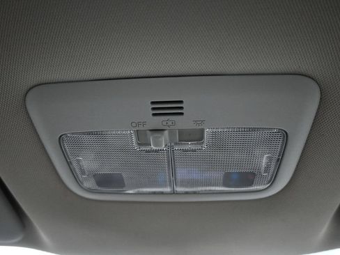 Used 2018 Toyota Corolla LE w/ Body Protection Package FWD image 17