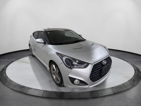 Used 2014 Hyundai Veloster Turbo FWD image 3