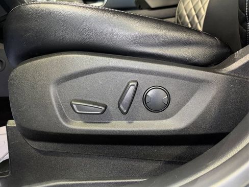 Certified 2023 Ford Edge Titanium AWD/4WD image 30