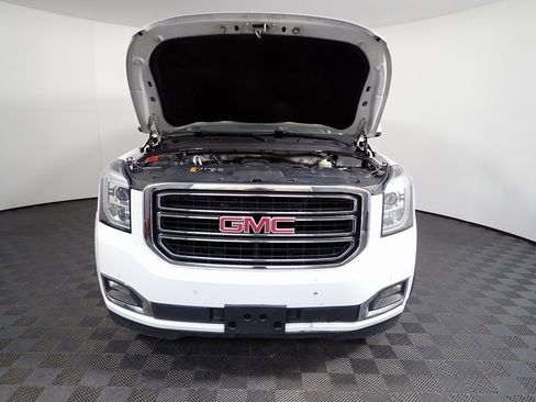 Used 2017 GMC Yukon SLT image 7