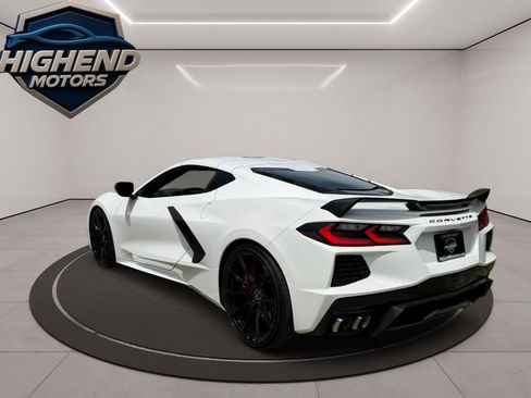 Used 2021 Chevrolet Corvette Stingray Coupe w/ Z51 Performance Package RWD image 4