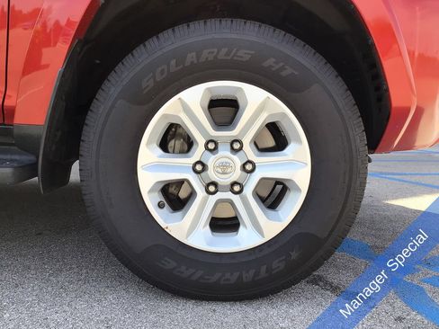 Used 2021 Toyota 4Runner SR5 Premium AWD/4WD image 16