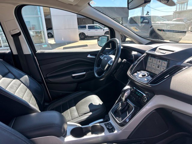 Used 2016 Ford C-MAX SEL w/ Equipment Group 301A FWD image 10