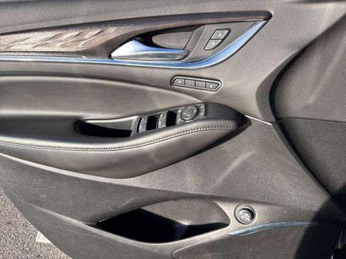 Used 2023 Buick Enclave Avenir w/ Avenir Technology Package image 19