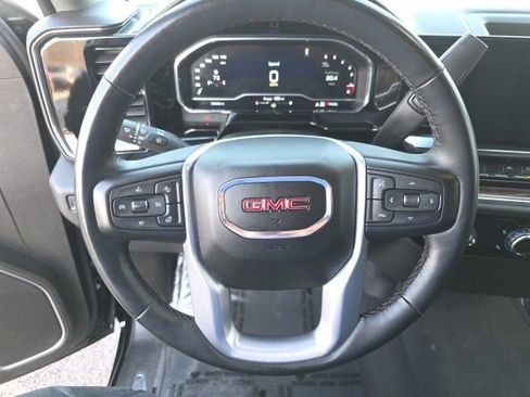 Used 2024 GMC Sierra 1500 Elevation image 25