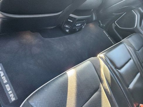 Used 2019 RAM 1500 Laramie image 7