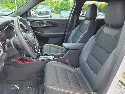 Used 2021 Chevrolet TrailBlazer RS w/ Sun and Liftgate Package FWD image 17