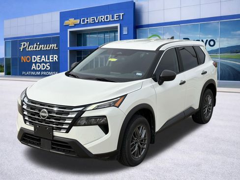 Used 2024 Nissan Rogue S image 13