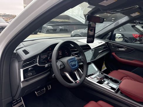 New 2026 Audi SQ7 Prestige image 12
