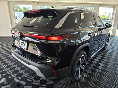New 2026 Volkswagen Tiguan SE AWD/4WD image 3
