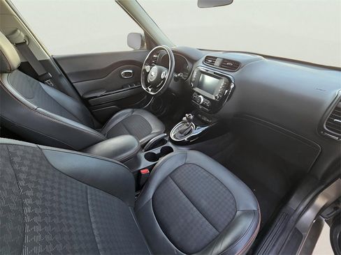 Used 2018 Kia Soul ! image 56