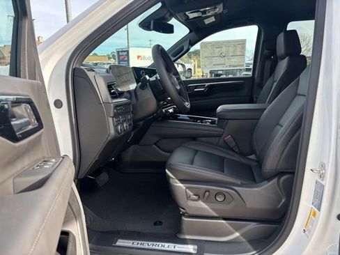New 2026 Chevrolet Tahoe LT w/ Comfort Package AWD/4WD image 2