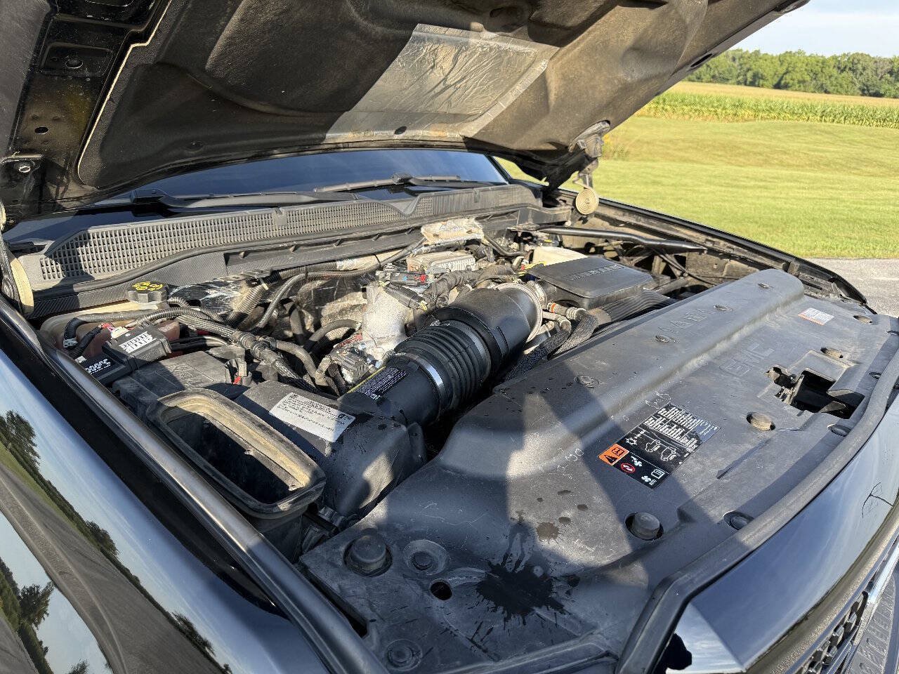 Used 2019 GMC Sierra 2500 SLT w/ Duramax Plus Package AWD/4WD image 18