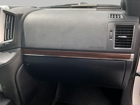 Used 2021 Toyota Land Cruiser AWD/4WD image 19