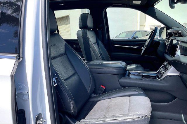 Used 2024 GMC Yukon Denali w/ LPO, Floor Liner Package AWD/4WD image 8