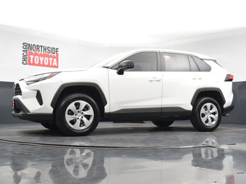 Used 2024 Toyota RAV4 LE AWD/4WD image 24
