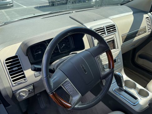 Used 2007 Lincoln MKX AWD image 9