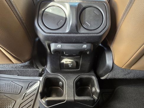 Used 2021 Jeep Gladiator Overland w/ Popular Equipment Package image 30