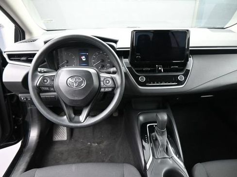 Used 2024 Toyota Corolla LE FWD image 22