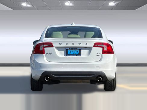 Used 2013 Volvo S60 T5 image 9