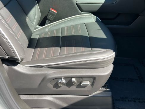 Used 2025 GMC Sierra 2500 AT4X AWD/4WD image 18