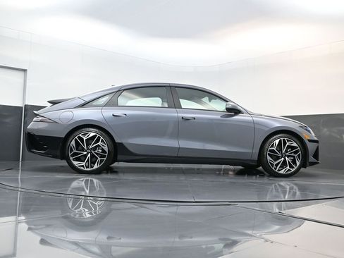 Used 2024 Hyundai Ioniq 6 SEL image 24