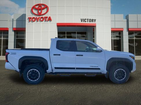 New 2026 Toyota Tacoma TRD Off-Road AWD/4WD image 2