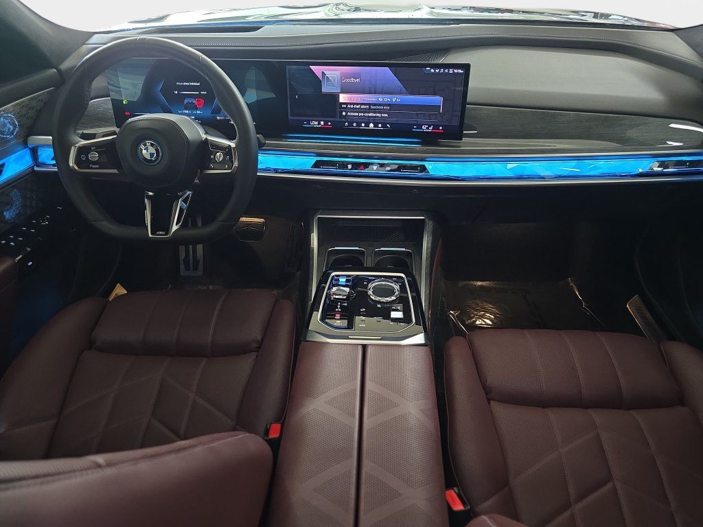 Certified 2023 BMW i7 xDrive60 AWD/4WD image 11