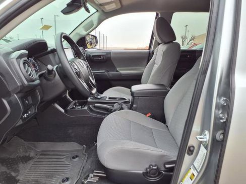 Used 2022 Toyota Tacoma SR image 18