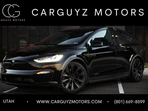 Used 2022 Tesla Model X image 1