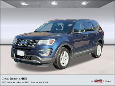 Used 2017 Ford Explorer XLT w/ Equipment Group 202A image 1