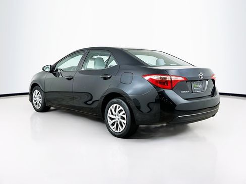 Used 2017 Toyota Corolla LE w/ Carpet Mat Package (TMS) FWD image 5
